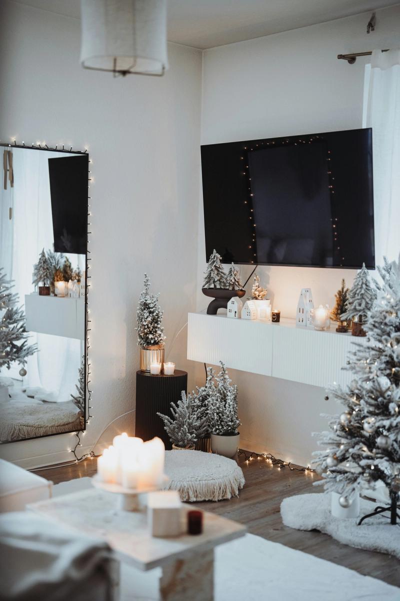 Choosing the Right Christmas Tree for Your Living Room by All Things Snug, the Interior Design Software