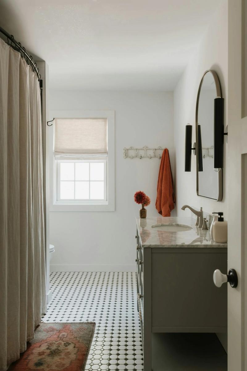 The Shower Curtain Trick That Makes Ceilings Look Higher _ PlaDomus Ltd.