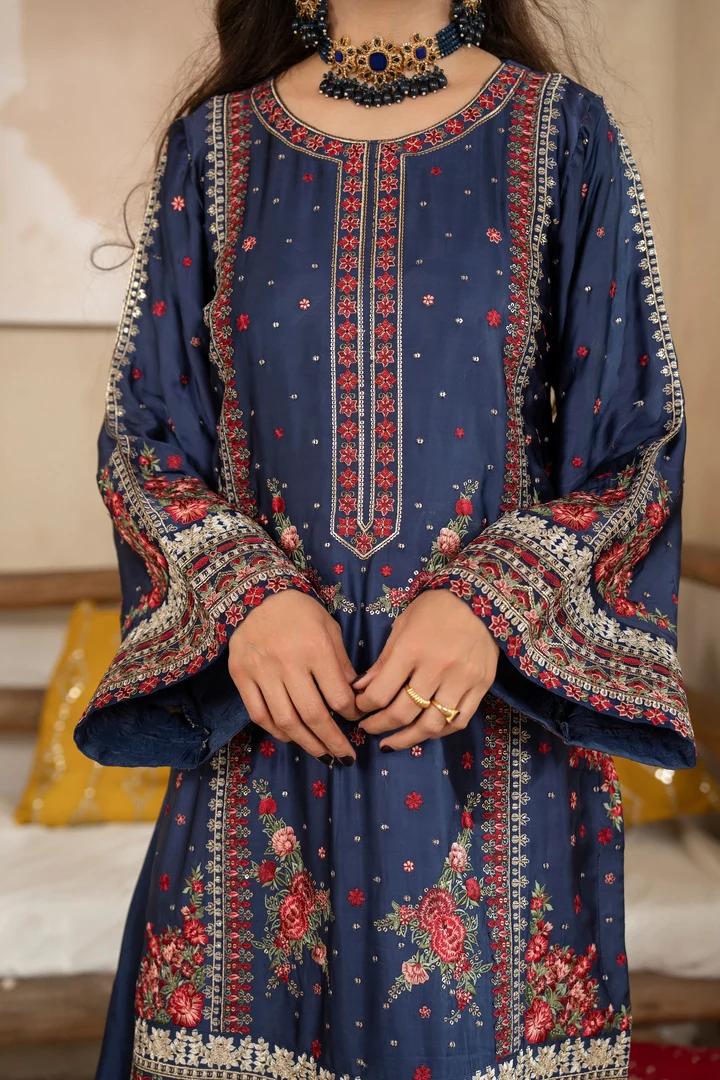 Embroidered Tilla Sequin Suit - Image 4