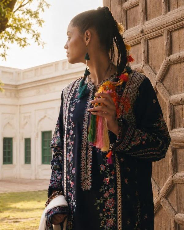Graceful Long Silhouette Lawn Suit - Image 6