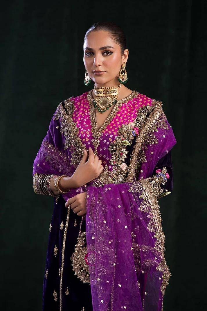 Luxury Kamkhwab Shalwar Set (VELVET) - Image 5