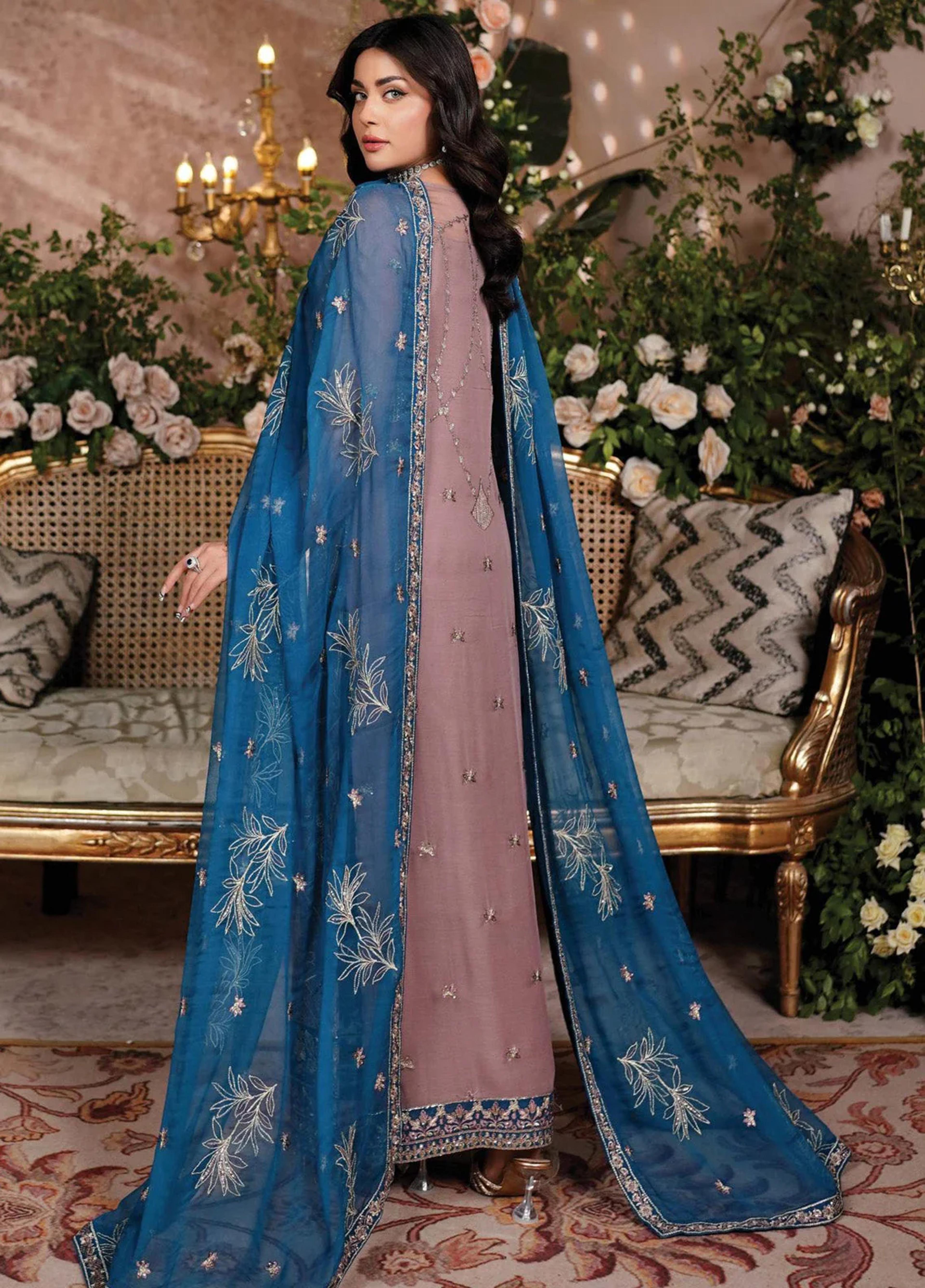 Embroidered Chiffon Suit & Sequins Dupatta - Thumbnail 2