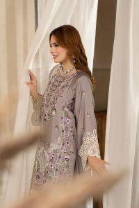 Multi Thread Embroidered Silk Suit - Thumbnail 16