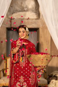 Chiffon Threadwork Suit with Gota Dupatta - Thumbnail 9
