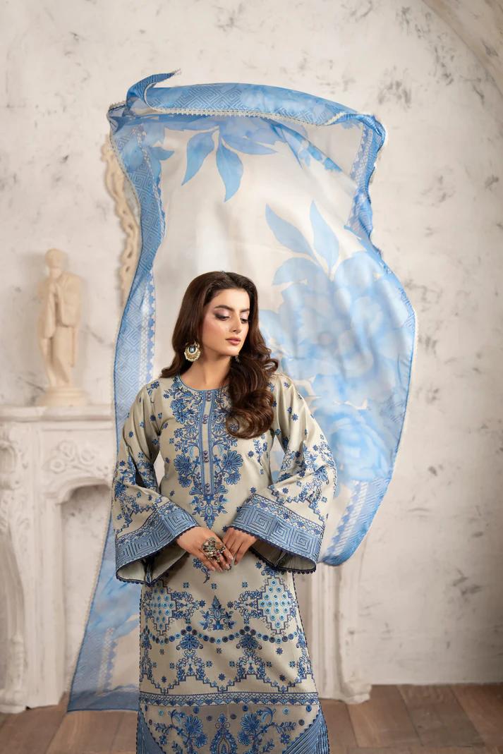 Chikankari & Multi-Thread Embroidered 3-Piece Suit - Image 9