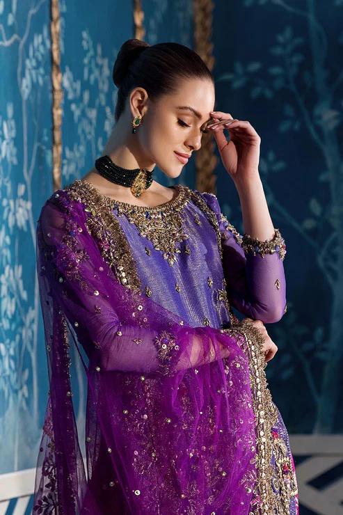 Hand-Embroidered Mesuri Karandi - Image 11