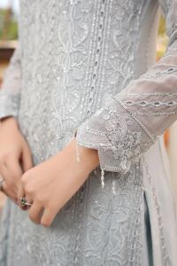 Regal Petal Chiffon Suit - Thumbnail 7