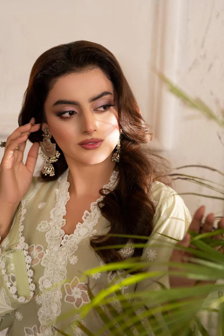 Organza Cutwork 3D Flower Suit & Chiffon Dupatta - Image 6