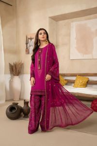 Tilla Embroidered Silk Suit - Thumbnail 2