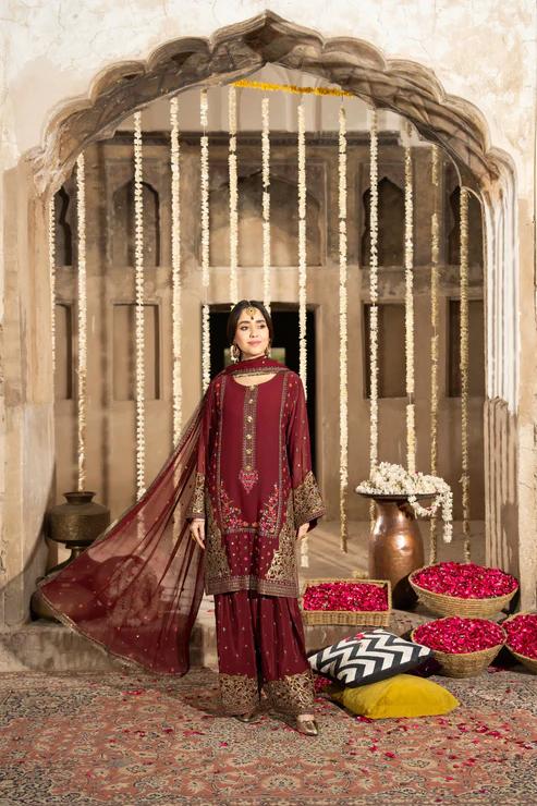 Multi-Thread Shirt with 3D Motifs & Russian Grip Shalwar - Image 9