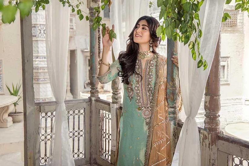 Pure Resham Mesuri Zardozi Suit - Image 6