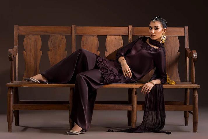 Glass Silk & Charmeuse Silk Shalwar Set - Image 5