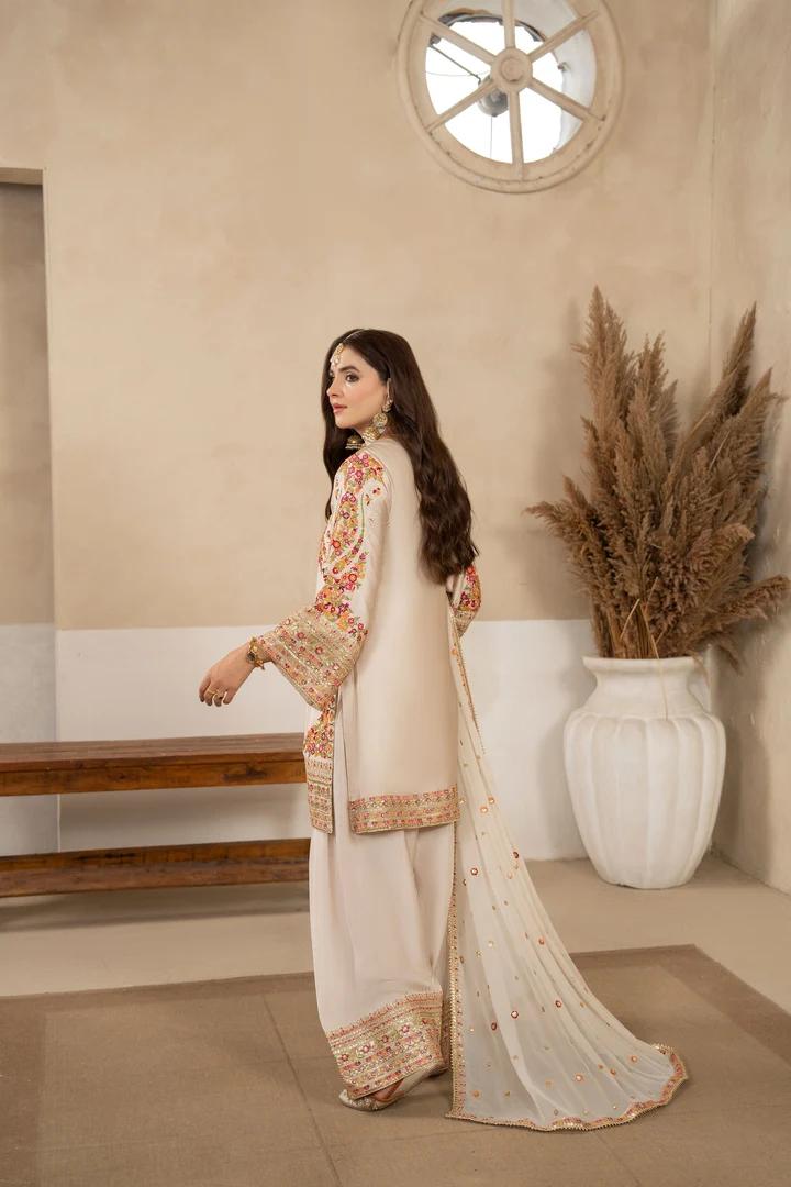 3D Sequin Floral Embroidered Suit - Image 4
