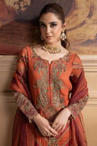 Embroidered Chiffon Suit with Organza Dupatta - Thumbnail 4