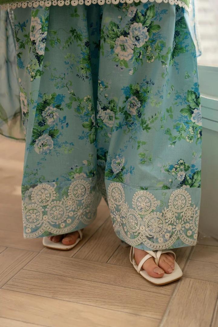 Flowing Farshi Elegance Printed Lawn Suit - Image 7