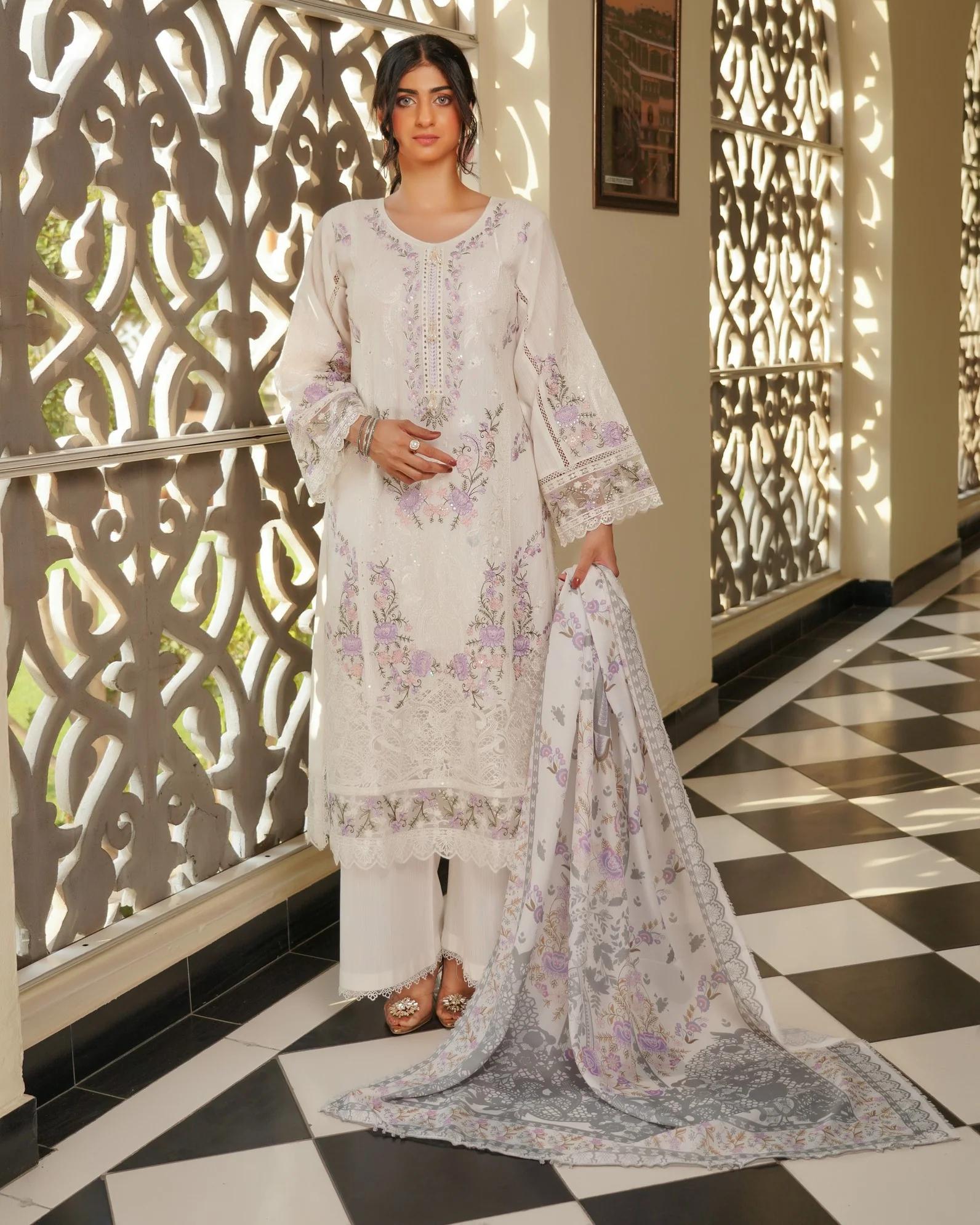 Zarmeen Blossom Suit - Image 1