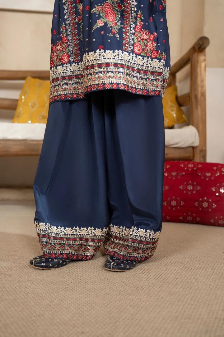 Embroidered Tilla Sequin Suit - Image 6