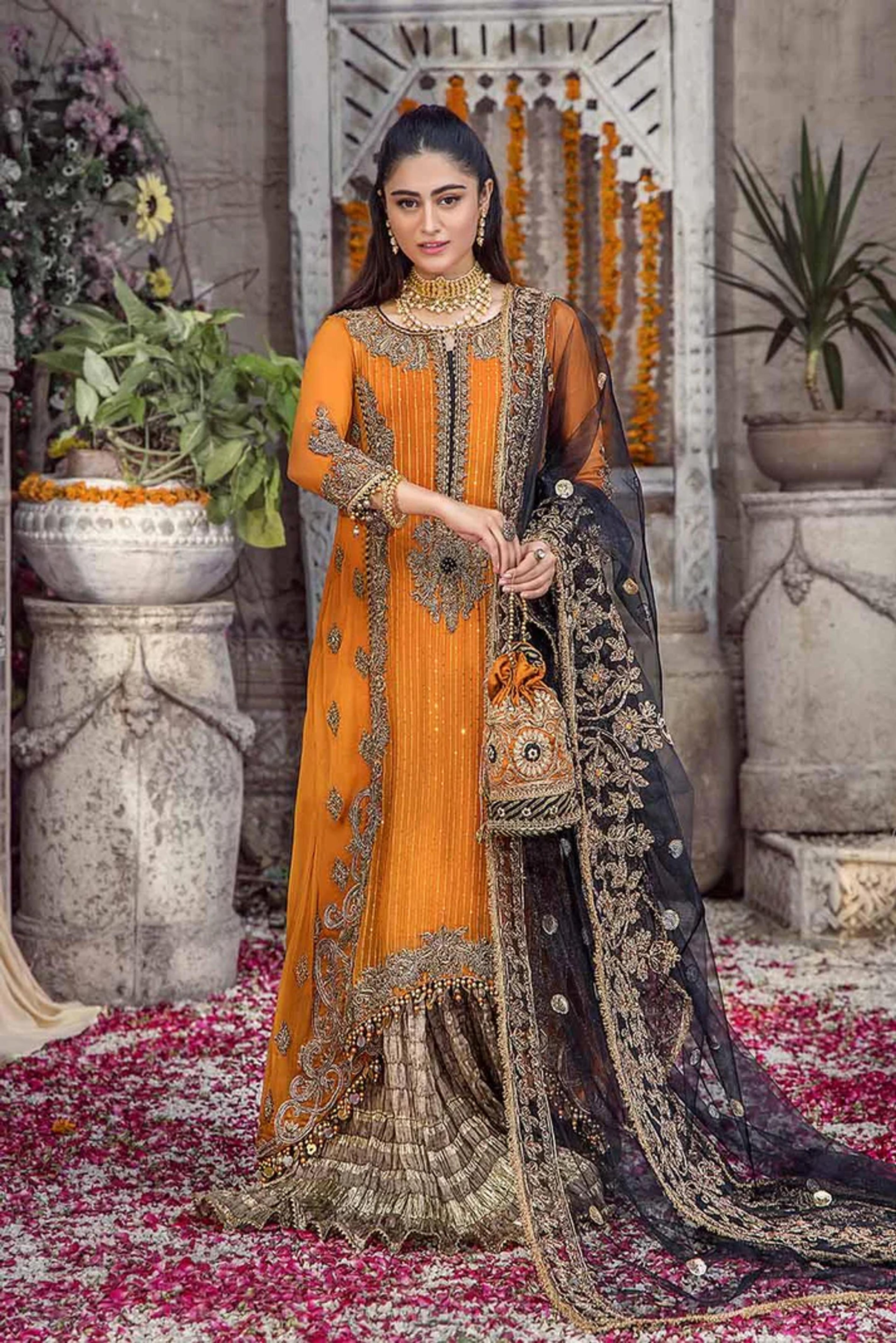 Needlecraft Chiffon Suit with Crushed Sharara - Thumbnail 16