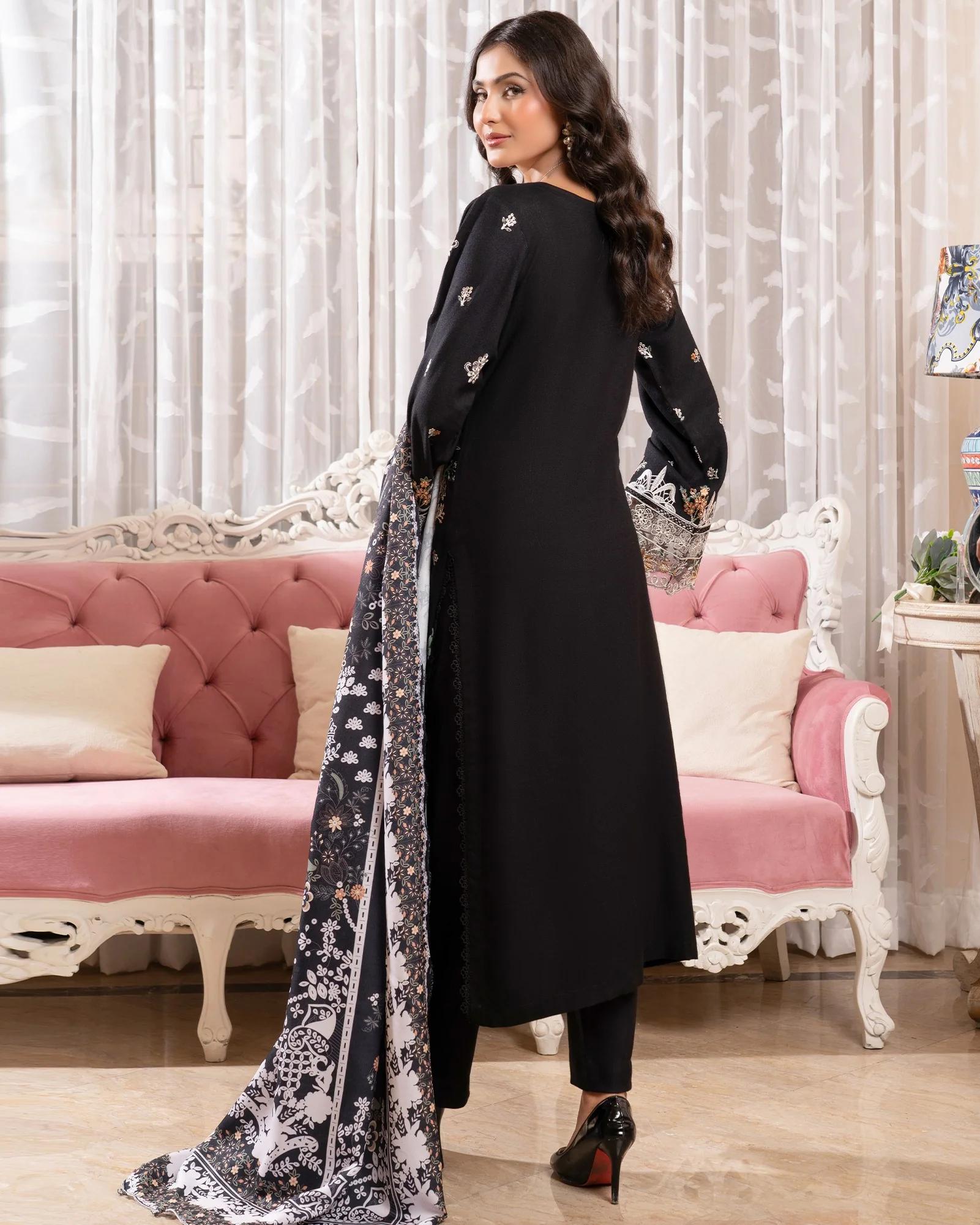 Embroidered Suit with Geometric Front - Image 2