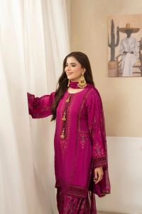 Tilla Embroidered Silk Suit - Thumbnail 3