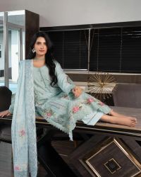 Embroidered Suit with Rose Motifs - Thumbnail 4
