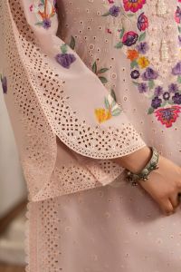 Embroidered Short Shirt & Tulip Shalwar with Chiffon Dupatta - Thumbnail 5