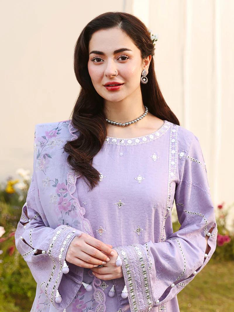 Luxury Jacquard Suit with Floral Cutwork Dupatta & Stonework - Image 2