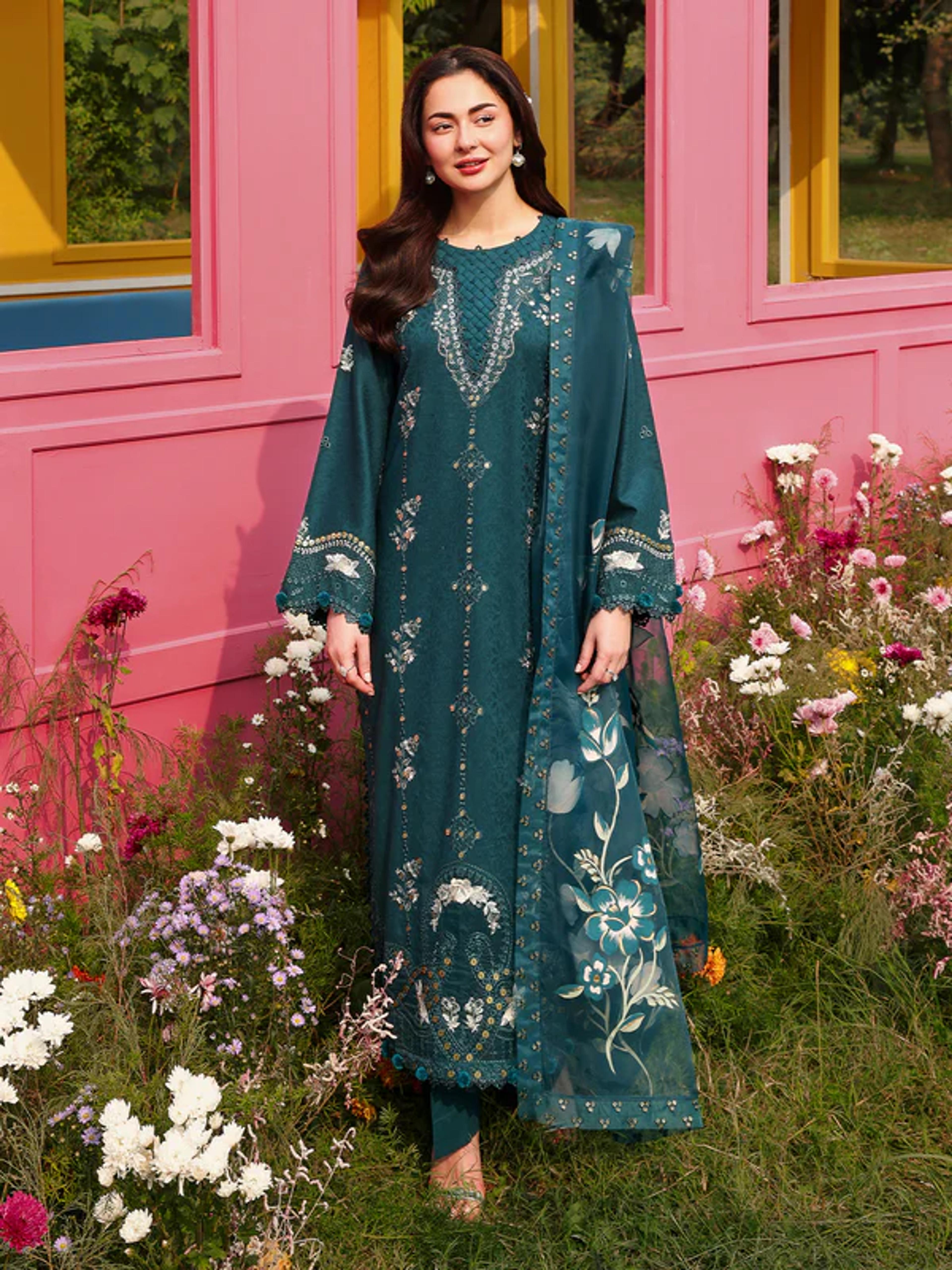 Chikankari Jacquard Suit with Hand-Painted Organza Dupatta - Thumbnail 1