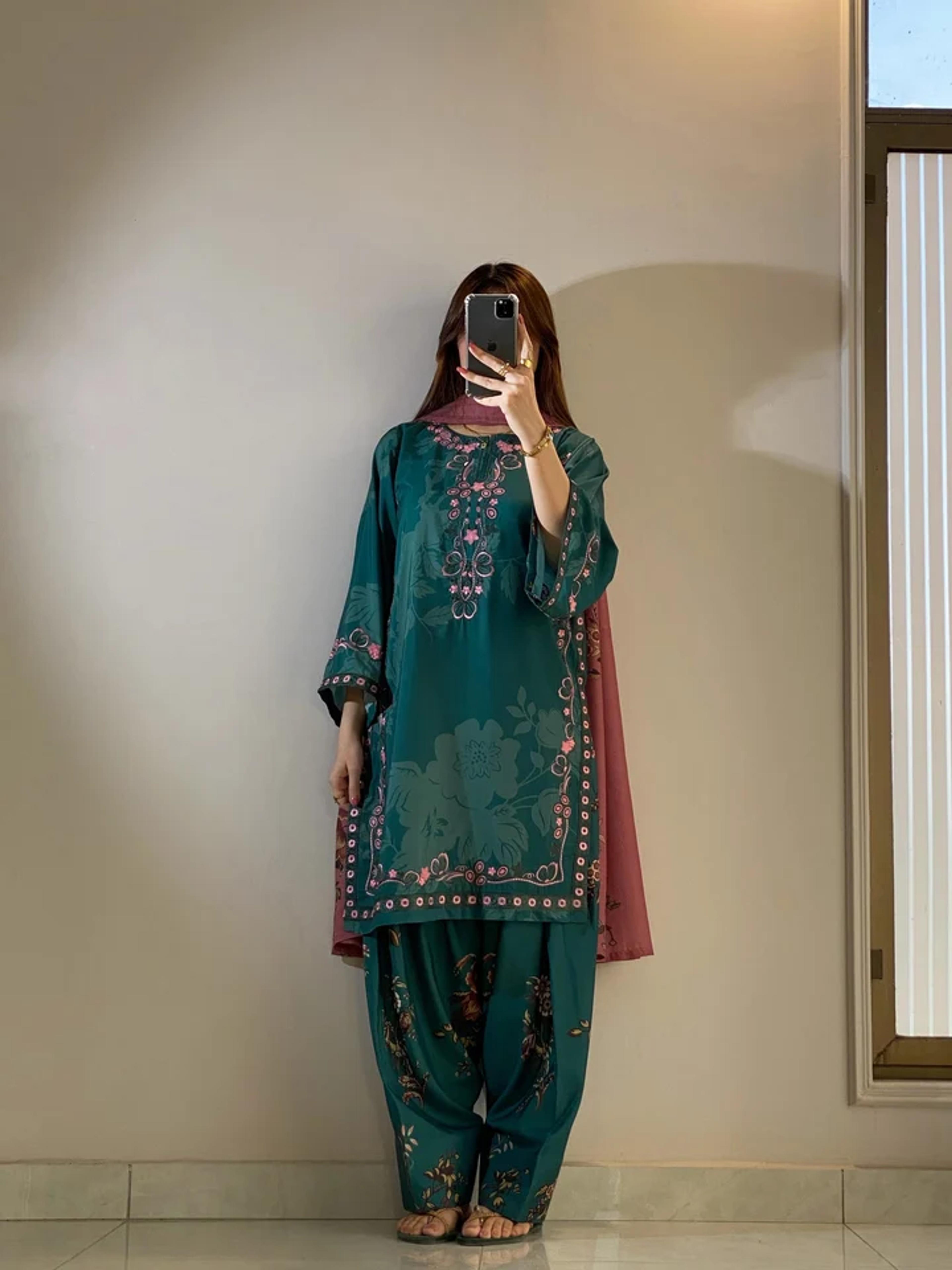 Emerald Bloom Suit with Farshi Shalwar