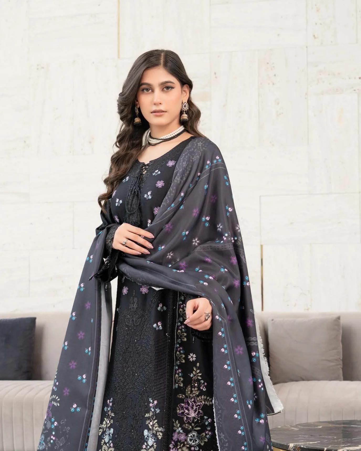 Embroidered Suit with Lace Up Neckline - Image 4