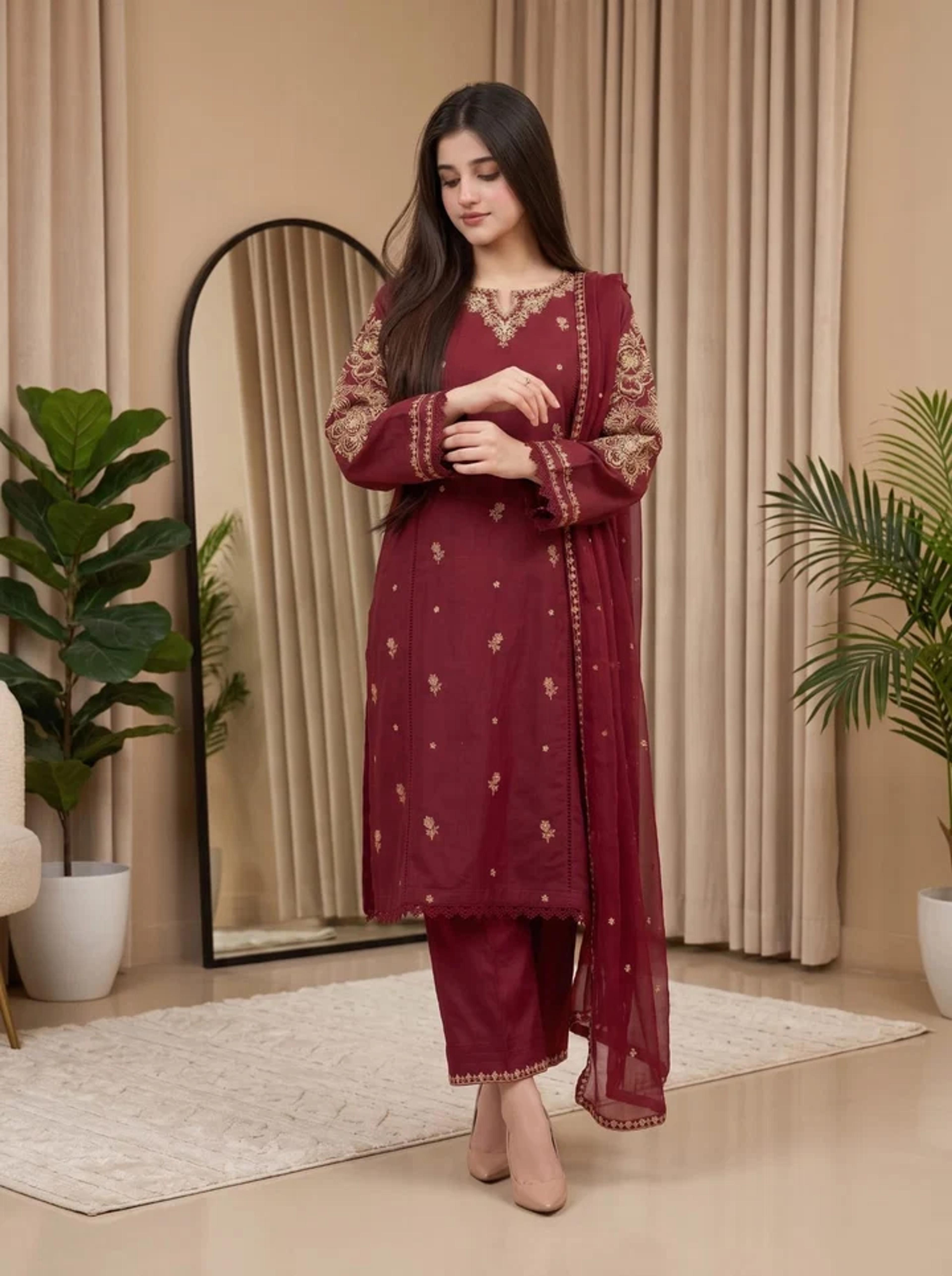 Refined Cotton Lawn Suit with Embroidered - Thumbnail 2