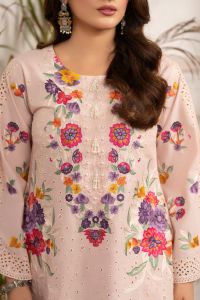 Embroidered Short Shirt & Tulip Shalwar with Chiffon Dupatta - Thumbnail 6