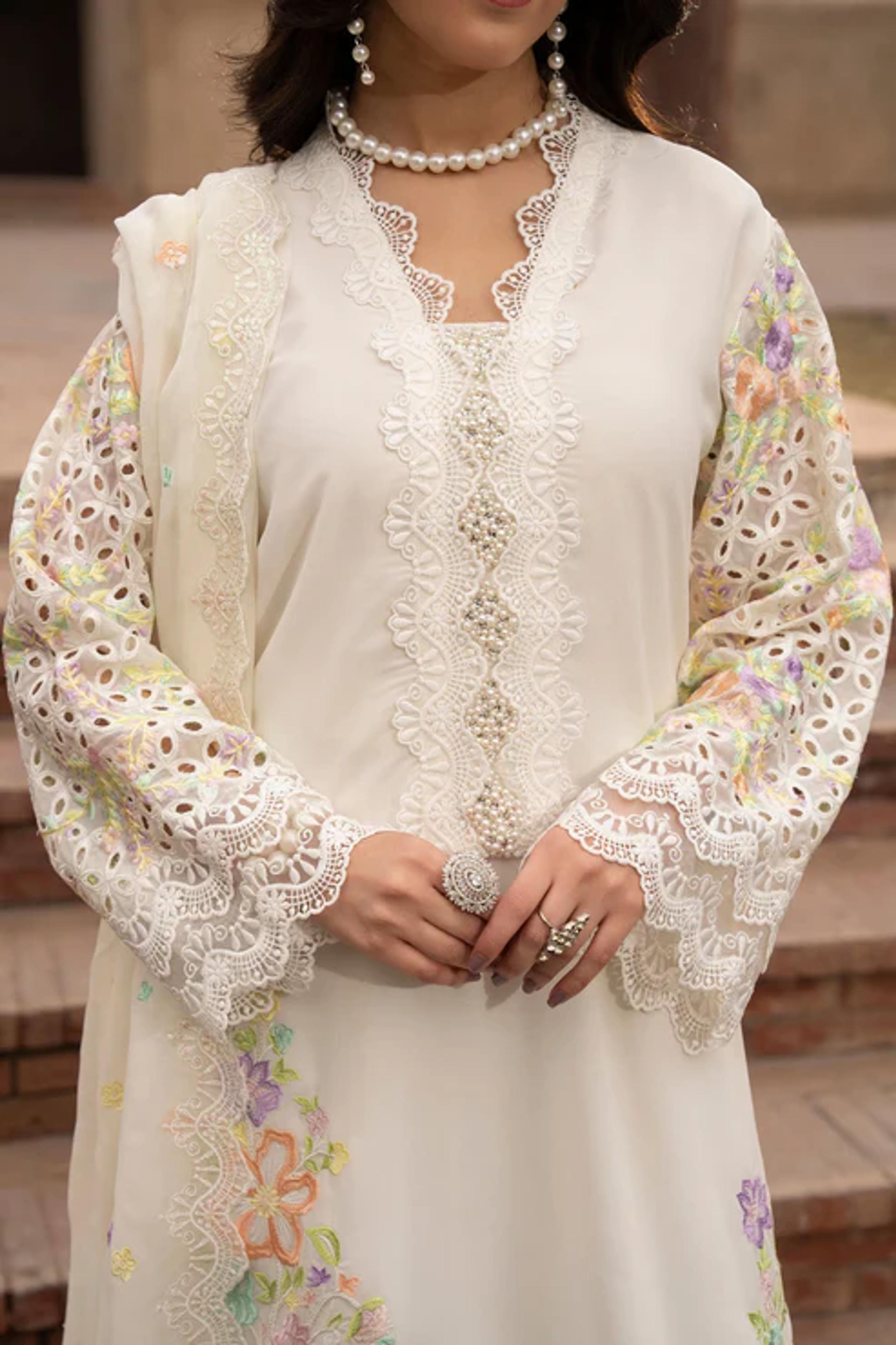 Chikankari Long Shirt with Sequins Dupatta & Capri - Thumbnail 9