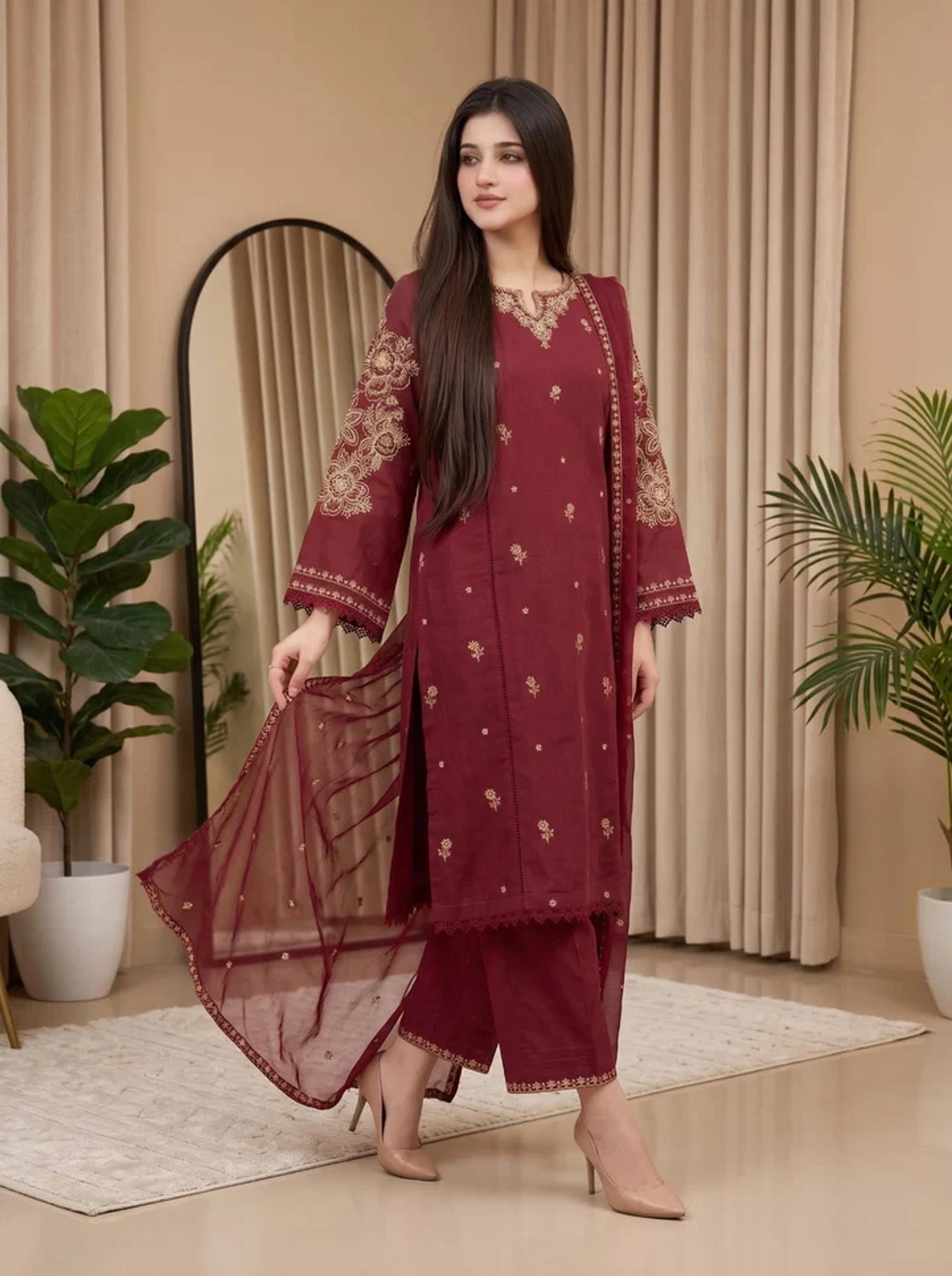 Refined Cotton Lawn Suit with Embroidered - Thumbnail 4