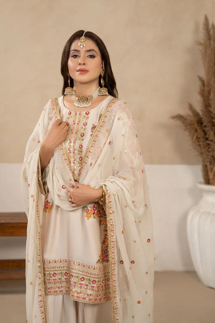 3D Sequin Floral Embroidered Suit - Image 3