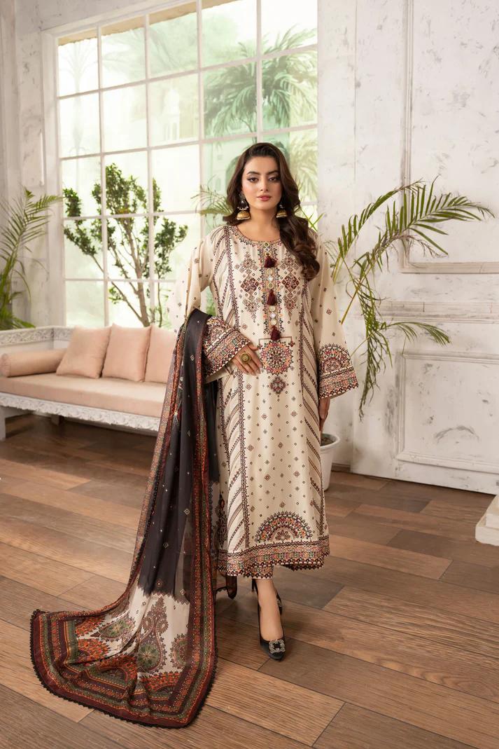 Kashmiri Embroidered Long Shirt with Silk Dupatta - Image 4