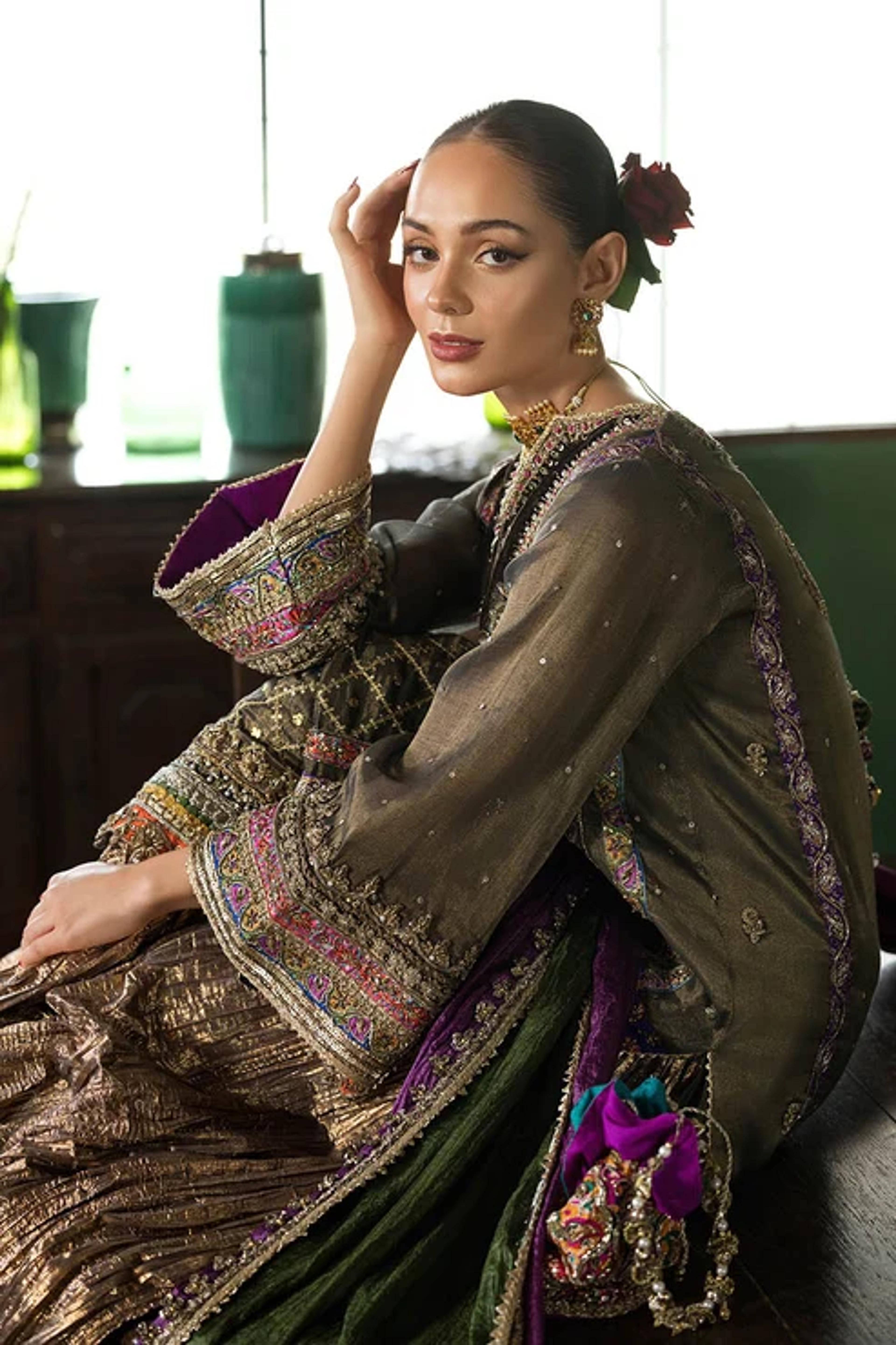 Opulent Aari & Mukesh Embroidered Bridal Suit - Thumbnail 7