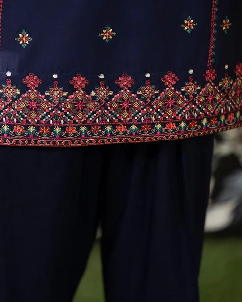 Balochi Embroidered Farshi Suit - Image 9