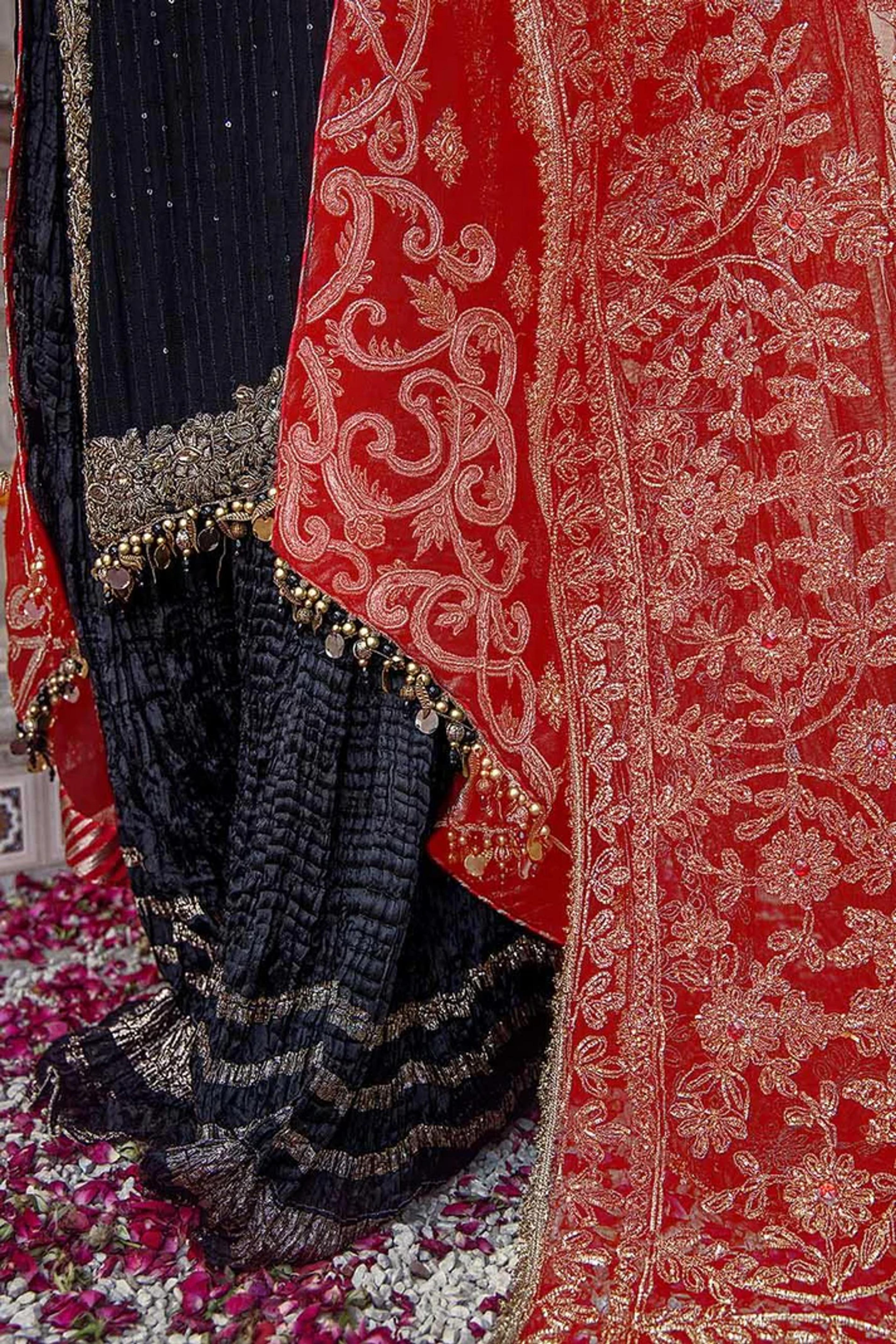 Needlecraft Chiffon Suit with Crushed Sharara - Thumbnail 11