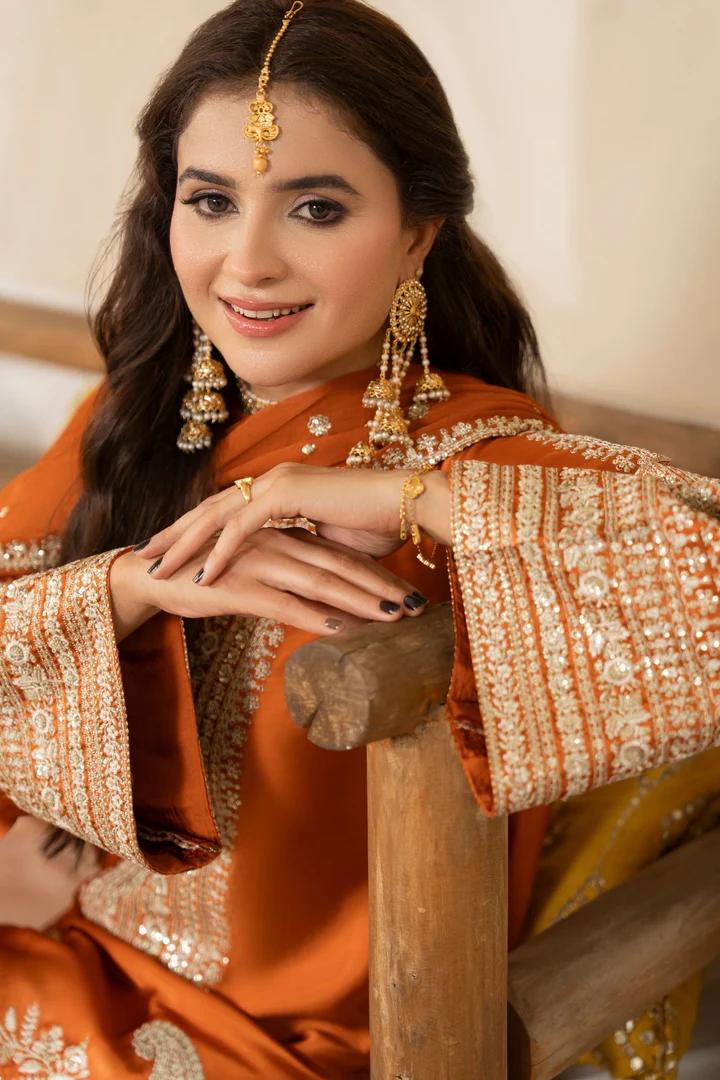 Zafar Tilla 3-Piece Suit - Image 4
