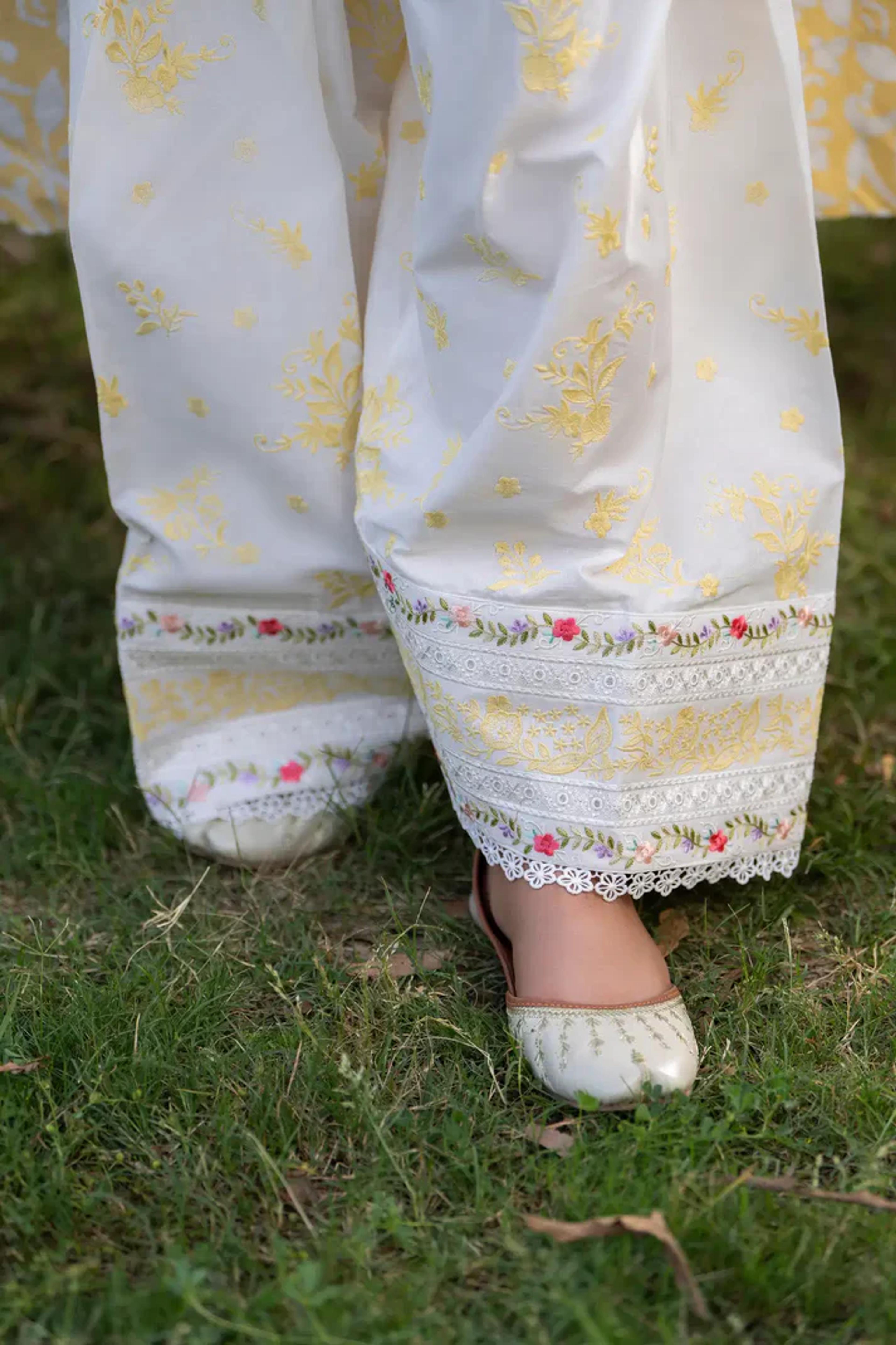 Embroidered Short Shirt & Farshi Shalwar  - Thumbnail 8