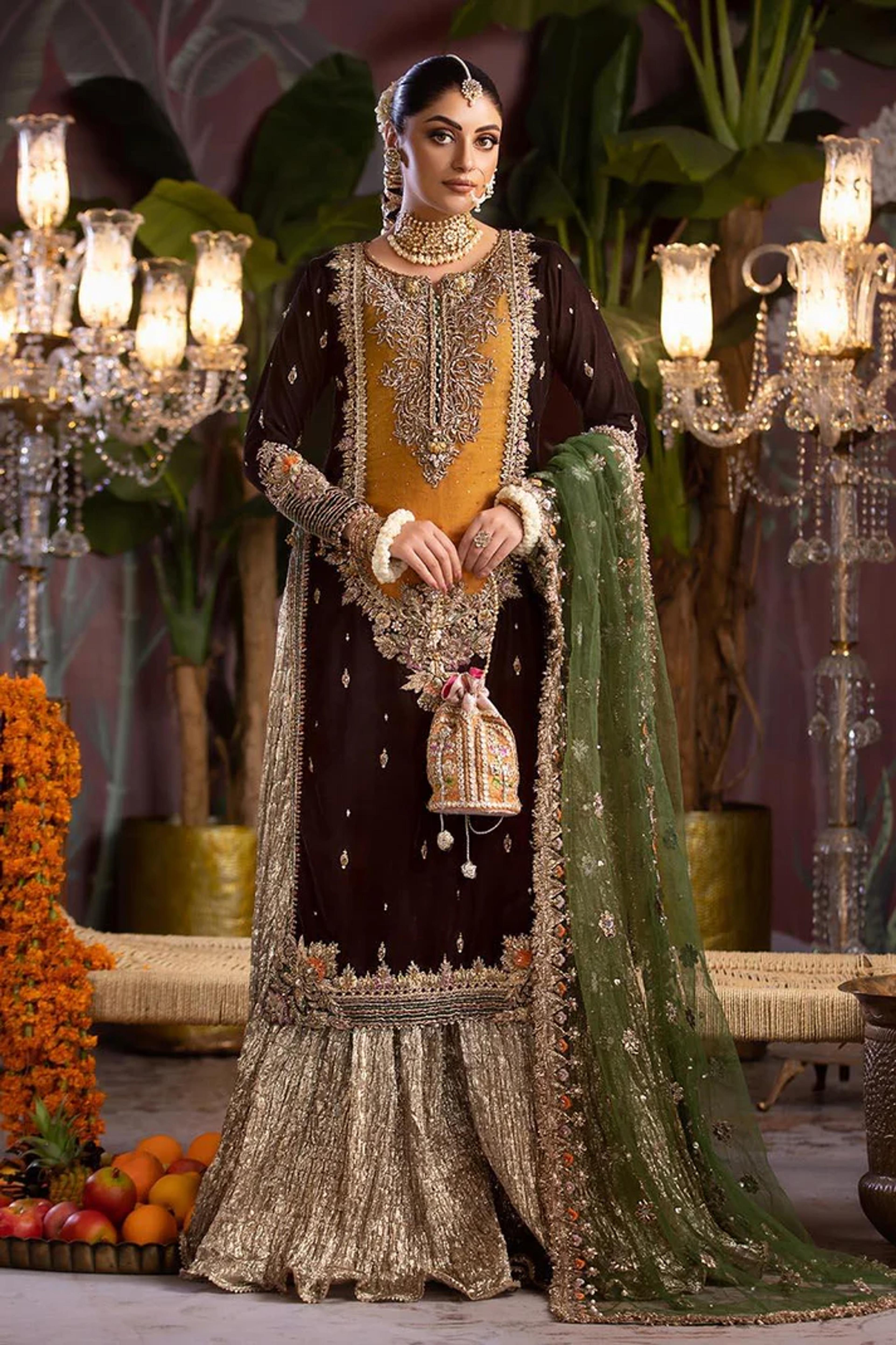 Zardozi Velvet Shirt & Crushed Sharara - Thumbnail 9