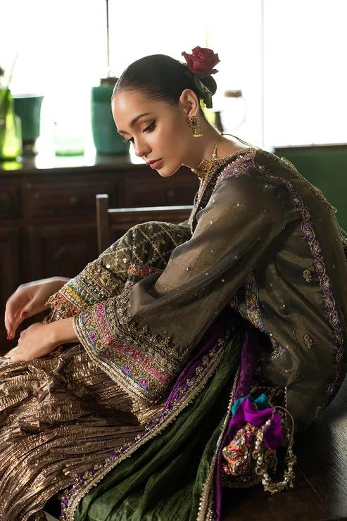 Opulent Aari & Mukesh Embroidered Bridal Suit - Image 6