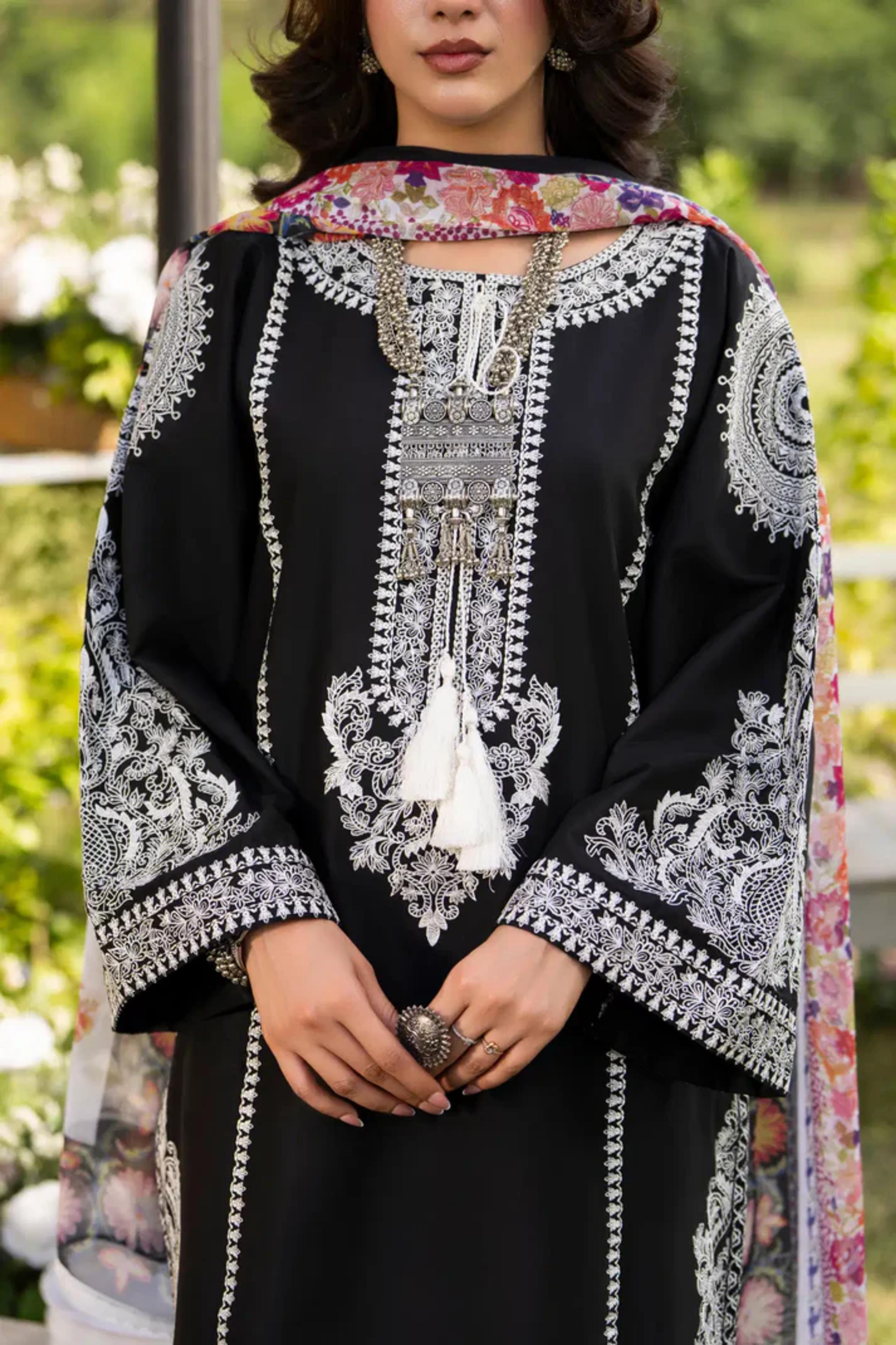 Embroidered Shirt & Printed Chiffon Dupatta - Thumbnail 5