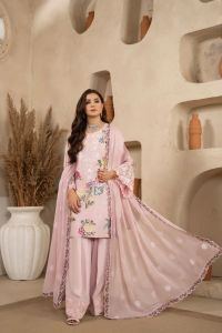 Bloom Embroidered Silk Suit - Thumbnail 2
