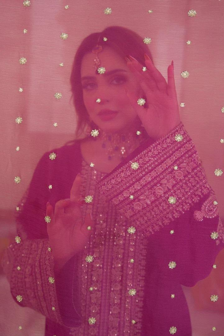 Zafar Tilla 3-Piece Suit - Image 12