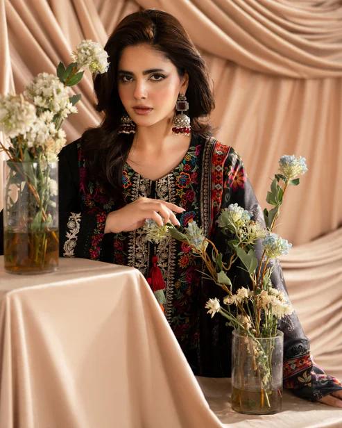 Kashmiri Stitch Embroidered with Loose Trouser - Image 9