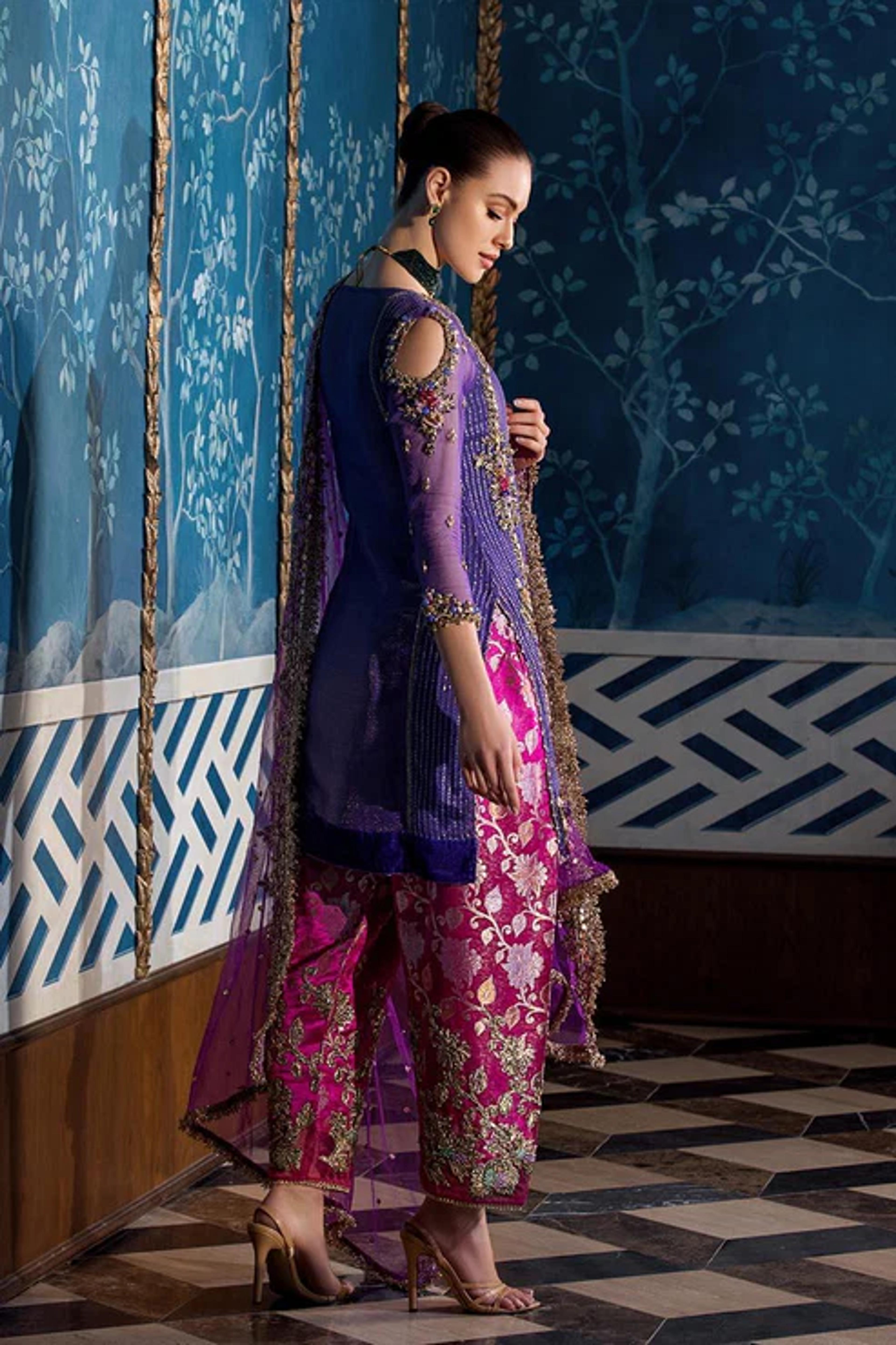 Hand-Embroidered Mesuri Karandi - Thumbnail 13