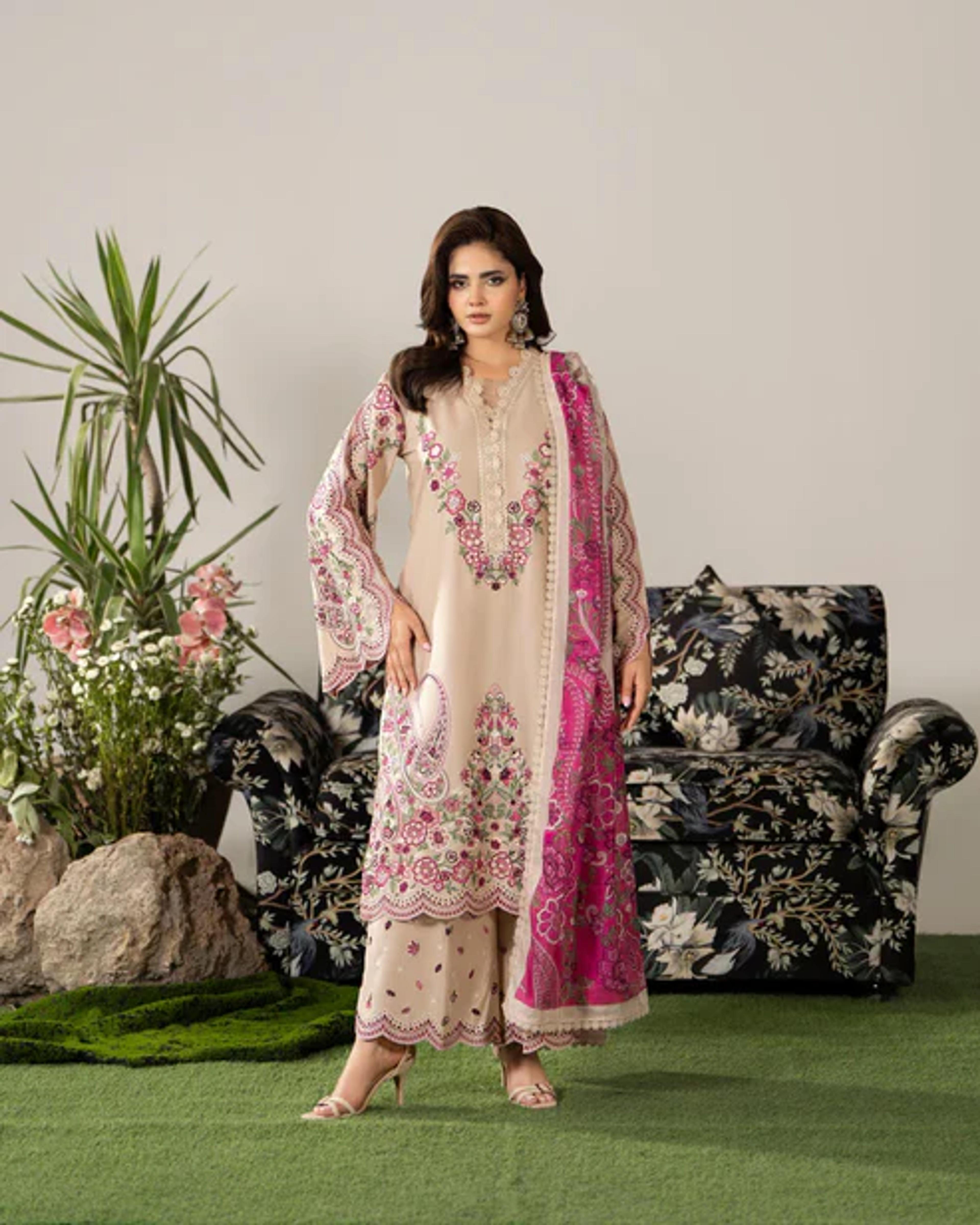 Suit with Cutwork Trouser & Lace - Thumbnail 2