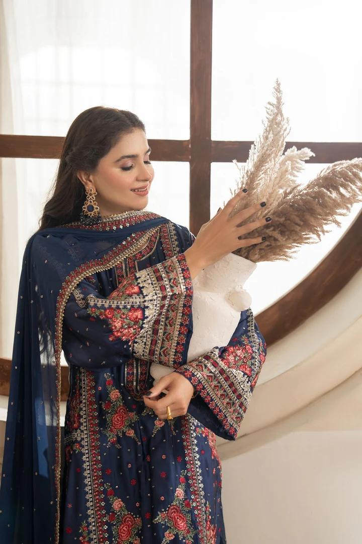 Embroidered Tilla Sequin Suit - Image 7